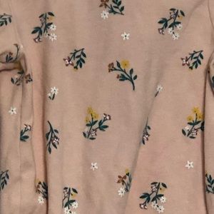 Carter’s pajamas/sleepers set